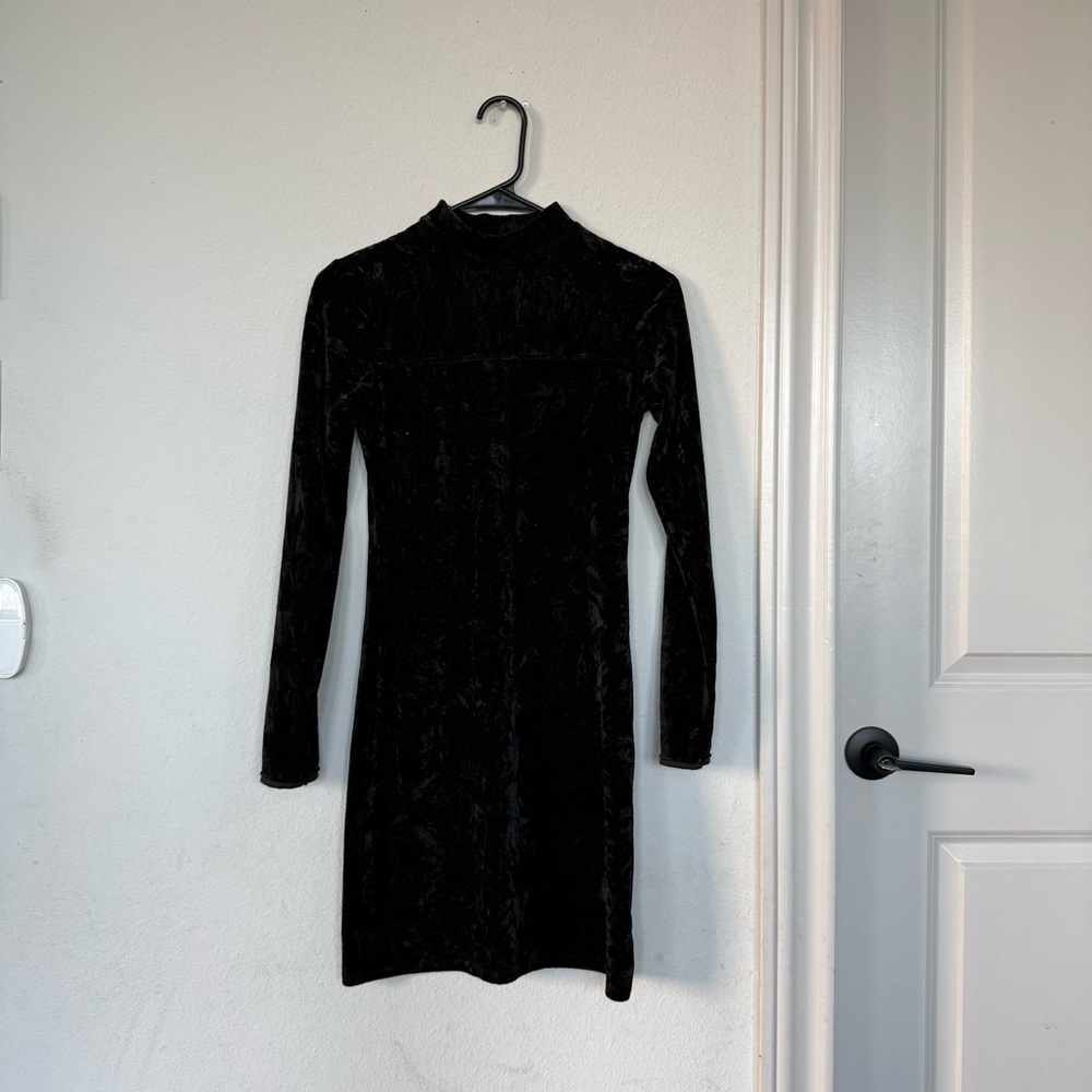 Velvet bodycon dress